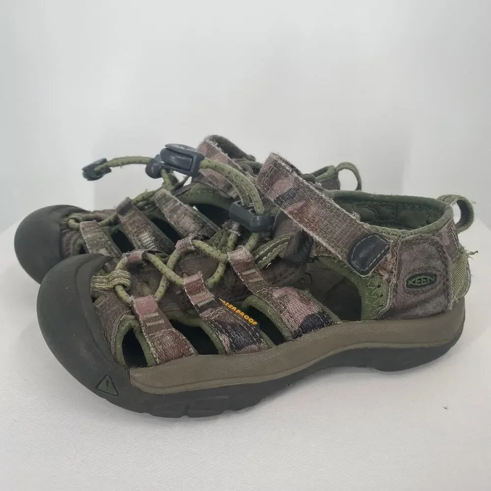 Keen Camo Boys Newport H2 Sandals Size 9.5